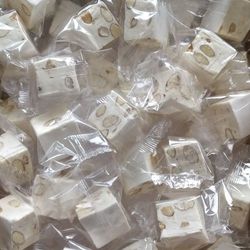 Nougat aux amandes (PIECE)